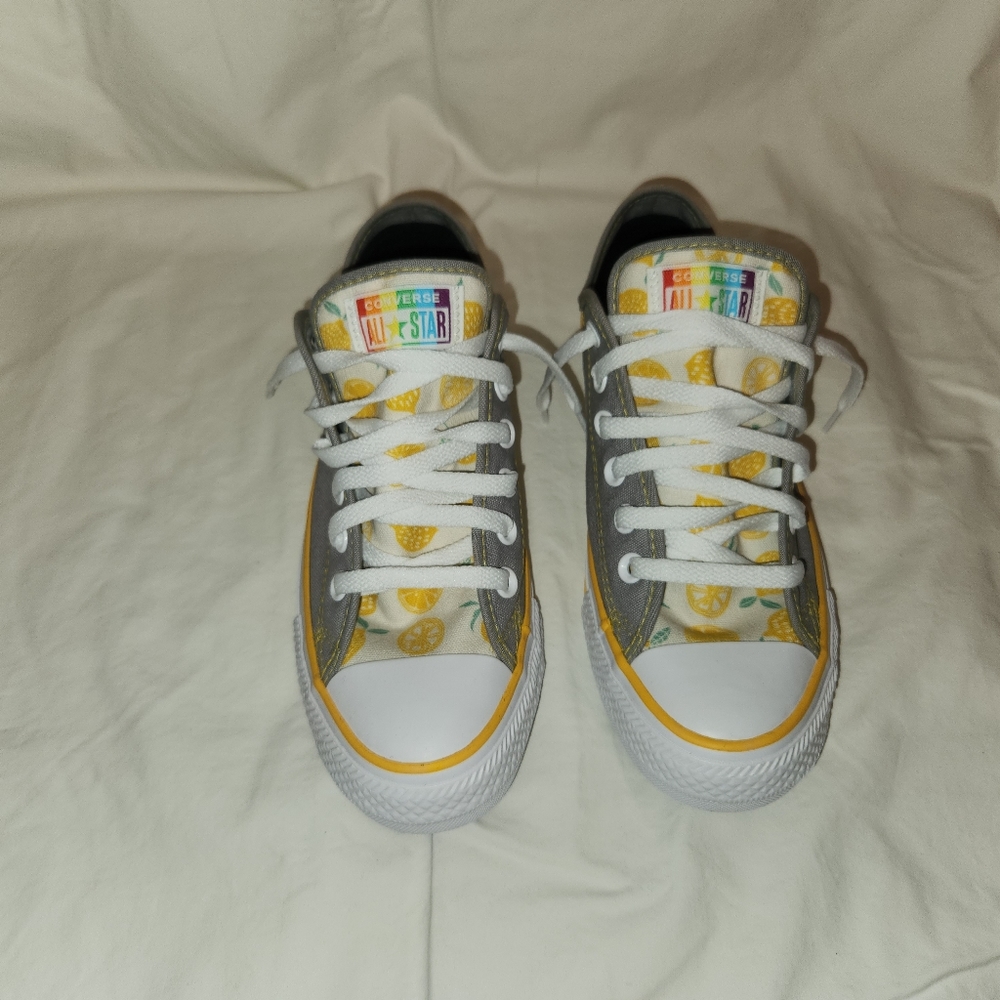 NWOT Converse Sneakers - Lemon Detailing